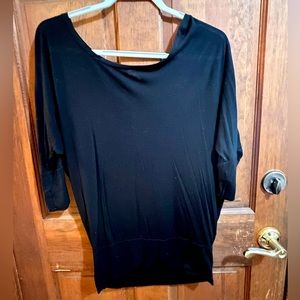 Black size S off the shoulder super cute top! Extremely comfy one of my faves!
